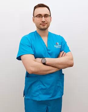 Завада Андрій лікар нейрохірург